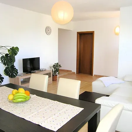 Apartament Dagmar *
